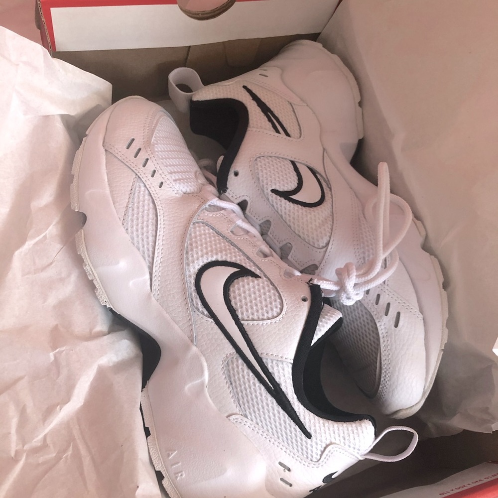 NIKE👟Air Heights wmns